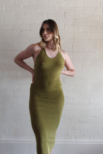 Load image into Gallery viewer, RIBBED KNIT DRESS
