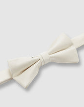 Load image into Gallery viewer, WEDDING BOW TIE

