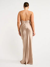 Load image into Gallery viewer, LORELAI V MAXI DRESS
