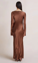 Load image into Gallery viewer, ANNIKA LONG SLEEVE MAXI DRESS
